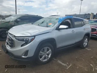 2021 GMC Terrain SLE z VIN 3GKALTEV7ML319930, wystawiony jako Copart lot #53754315 z przebiegiem 29 088 mil mil oraz Czysty tytuł • Clean title. Historia ofert i sprzedaży dostępna na DreamBid. Obrazek 1.