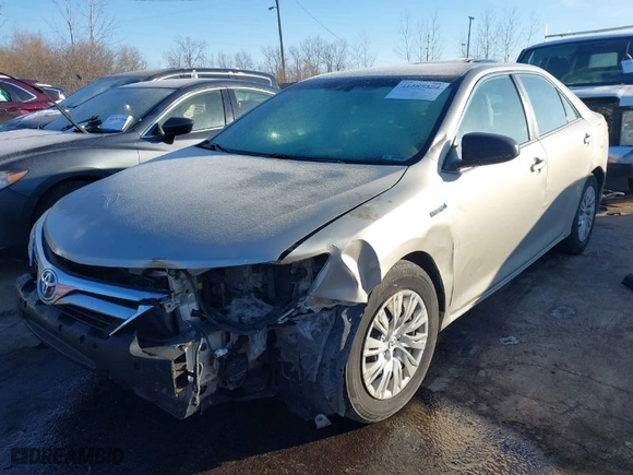 2013 Toyota Camry Hybrid LE with VIN 4T1BD1FK8DU093467, listed as a IAAI auction lot 41585354 with 239,604 mi miles. Bid and sale history available at carsss.com. Image 2.