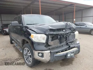 2014 Toyota Tundra SR5 z VIN 5TFEM5F18EX068522, wystawiony jako IAAI lot #41330508 z przebiegiem Nie podano mil oraz . Historia ofert i sprzedaży dostępna na DreamBid. Obrazek 1.