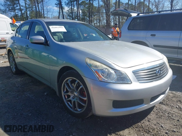 2009 Infiniti G37 Sedan x with VIN JNKCV61F29M356684, listed as a IAAI auction lot 41882992 with 214,206 mi miles. Bid and sale history available at carsss.com. Image 1.