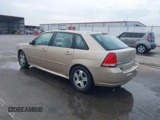 2004 Chevrolet Malibu Maxx LT z VIN 1G1ZU64854F201810, wystawiony jako IAAI lot #42169195 z przebiegiem 123 746 mil mil oraz . Historia ofert i sprzedaży dostępna na DreamBid. Obrazek 3.