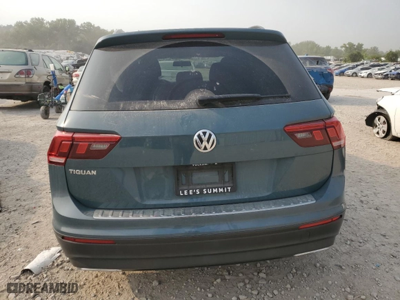 2019 Volkswagen Tiguan S with VIN 3VV1B7AX2KM132021, listed as a Copart auction lot 71241274 with 70,950 mi miles and Salvage Title. Bid and sale history available at carsss.com. Image 6.