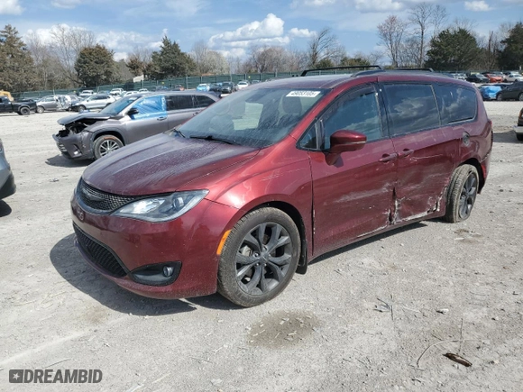 2020 Chrysler Pacifica Limited with VIN 2C4RC1GG0LR147145, listed as a Copart auction lot 49053105 with 90,083 mi miles and Salvage Title. Bid and sale history available at carsss.com. Image 1.