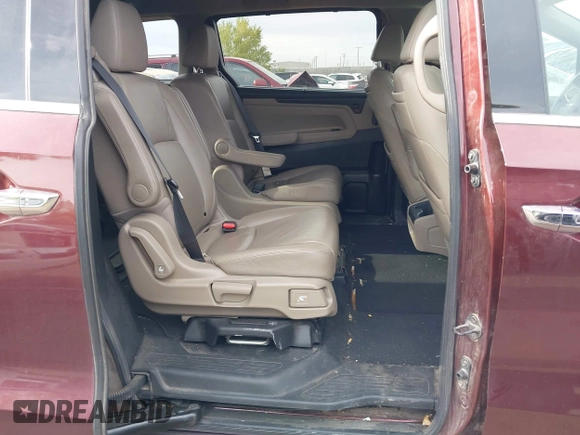 2018 Honda Odyssey Elite with VIN 5FNRL6H94JB067479, listed as a IAAI auction lot 42100911 with 160,174 mi miles and . Bid and sale history available at DreamBid. Image 8.