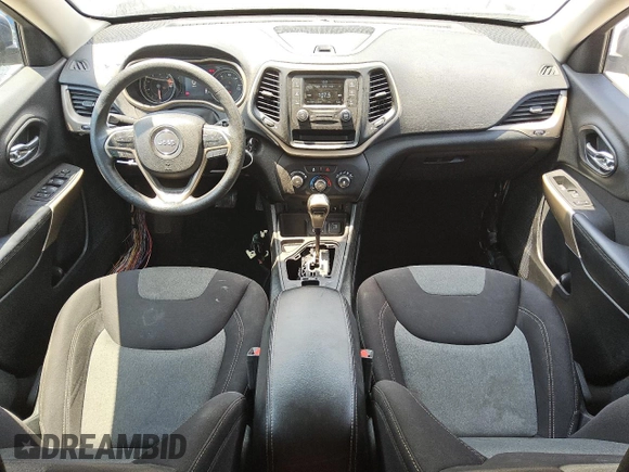 2018 Jeep Cherokee Latitude with VIN 1C4PJLCB7JD604911, listed as a Copart auction lot 60128925 with 132,842 mi miles and Clean title. Bid and sale history available at DreamBid. Image 8.