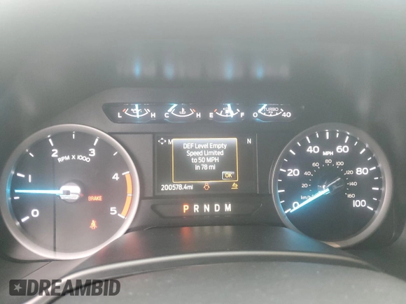 2020 Ford F-250 XL z VIN 1FT7W2BT3LEE43279, wystawiony jako Copart lot #56520545 z przebiegiem 200 578 mil mil oraz Czysty tytuł • Clean title. Historia ofert i sprzedaży dostępna na DreamBid. Obrazek 9.