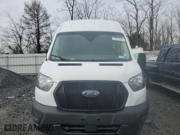 2022 Ford Transit Cargo z VIN 1FTBR2X82NKA72092, wystawiony jako Copart lot #50320405 z przebiegiem 48 664 mil mil oraz Szkody całkowita. Historia ofert i sprzedaży dostępna na DreamBid. Obrazek 5.