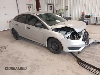 2017 Ford Focus S z VIN 1FADP3E25HL222428, wystawiony jako IAAI lot #42438398 z przebiegiem 105 417 mil mil oraz . Historia ofert i sprzedaży dostępna na DreamBid. Obrazek 1.