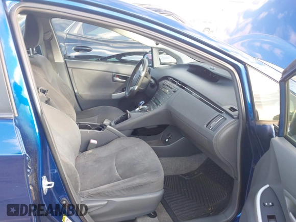 2010 Toyota Prius II with VIN JTDKN3DU8A0227589, listed as a IAAI auction lot 42190948 with 213,328 mi miles and . Bid and sale history available at DreamBid. Image 5.