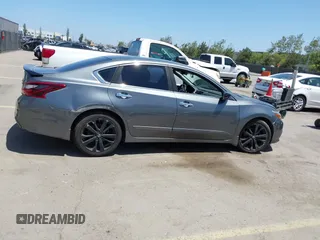 2017 Nissan Altima S z VIN 1N4AL3AP9HC236901, wystawiony jako IAAI lot #42275150 z przebiegiem 136 230 mil mil oraz . Historia ofert i sprzedaży dostępna na DreamBid. Obrazek 13.