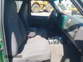 1999 Ford Ranger XL с VIN 1FTZR15V1XPA30052, выставлен на аукционе IAAI как лот 42136895 с пробегом 252 801 миль миль и . История ставок и продаж доступна на DreamBid. Изображение 5.