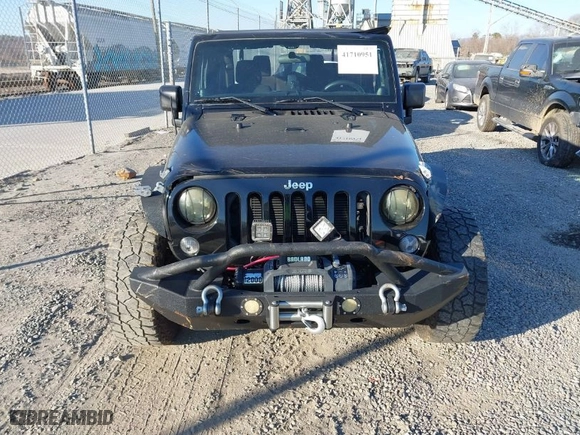 2014 Jeep Wrangler Sport with VIN 1C4AJWAG4EL113620, listed as a IAAI auction lot 41710951 with NaN miles. Bid and sale history available at carsss.com. Image 12.