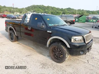 2006 Ford F-150 XLT с VIN 1FTPX14556FA61517, выставлен на аукционе IAAI как лот 42387378 с пробегом 275 893 миль миль и . История ставок и продаж доступна на DreamBid. Изображение 1.