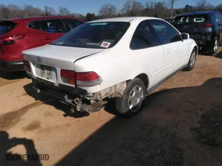 1998 Honda Civic EX with VIN 1HGEJ824XWL034327, listed as a IAAI auction lot 41231299 with 142,222 mi miles. Bid and sale history available at carsss.com. Image 4.