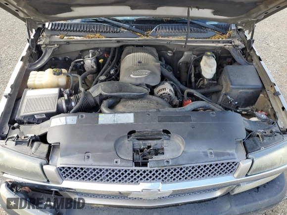 2003 Chevrolet Silverado 1500HD LS z VIN 1GCGK13U63F131030, wystawiony jako Copart lot #51332975 z przebiegiem 219 366 mil mil oraz Szkoda całkowita • Salvage title. Historia ofert i sprzedaży dostępna na DreamBid. Obrazek 11.