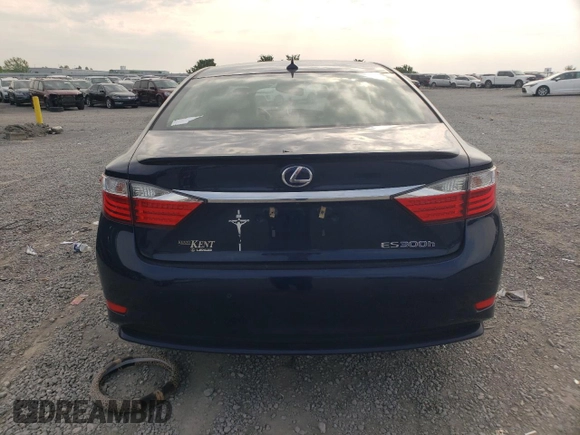 2014 Lexus ES 300h z VIN JTHBW1GG7E2040053, wystawiony jako Copart lot #55051145 z przebiegiem 158 961 mil mil oraz Szkoda całkowita • Salvage title. Historia ofert i sprzedaży dostępna na DreamBid. Obrazek 6.