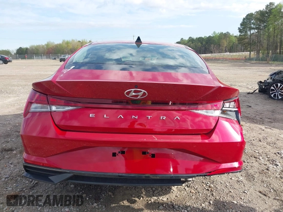 2022 Hyundai Elantra SEL z VIN KMHLN4AG3NU366905, wystawiony jako IAAI lot #41835787 z przebiegiem 15 555 mil mil oraz . Historia ofert i sprzedaży dostępna na DreamBid. Obrazek 17.