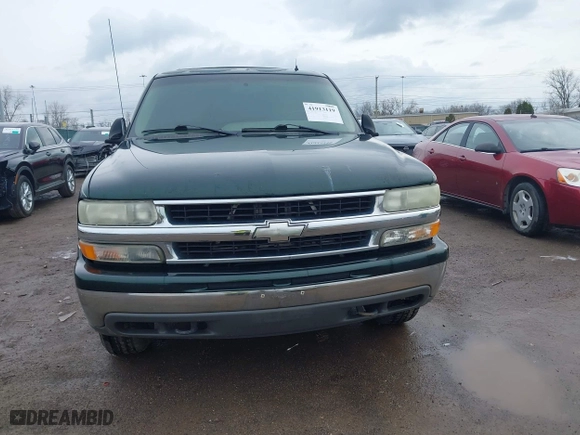 2002 Chevrolet Tahoe LT with VIN 1GNEK13Z22J154097, listed as a IAAI auction lot 41913119 with 243,978 mi miles. Bid and sale history available at carsss.com. Image 12.
