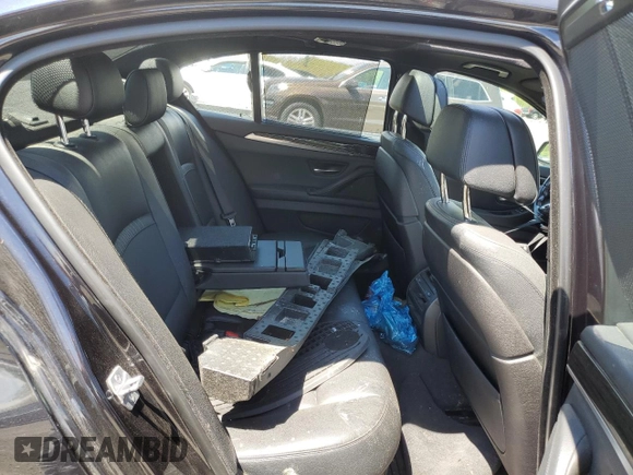 2014 BMW 5 Series 550i xDrive с VIN WBAKP9C51ED692444, выставлен на аукционе Copart как лот 55770255 с пробегом Не указан миль и Чистый • Clean title. История ставок и продаж доступна на DreamBid. Изображение 10.