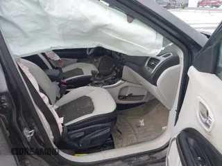 2017 Jeep Compass Latitude with VIN 3C4NJDBB1HT656327, listed as a IAAI auction lot 41629400 with 116,554 mi miles. Bid and sale history available at carsss.com. Image 5.