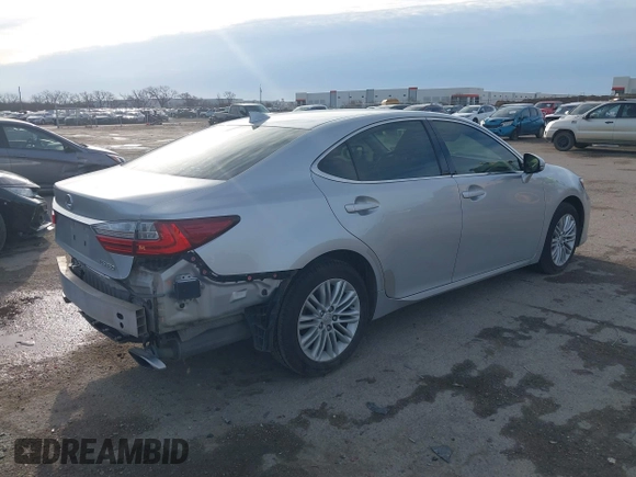 2016 Lexus ES 330 z VIN JTHBK1GG1G2217808, wystawiony jako IAAI lot #41675933 z przebiegiem 122 760 mil mil oraz . Historia ofert i sprzedaży dostępna na DreamBid. Obrazek 4.
