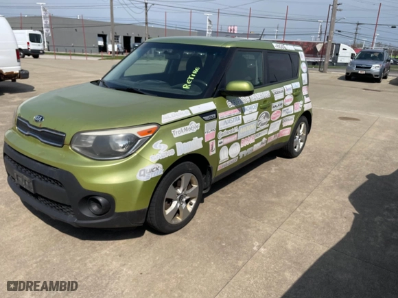 2017 Kia Soul with VIN KNDJN2A24H7883606, listed as a IAAI auction lot 42081265 with 182,975 mi miles. Bid and sale history available at carsss.com. Image 2.