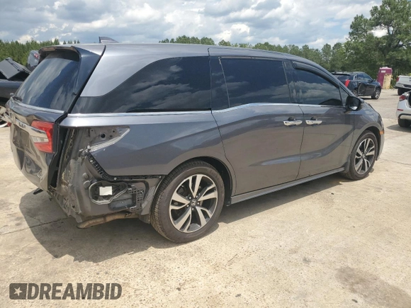 2018 Honda Odyssey Elite with VIN 5FNRL6H96JB015464, listed as a Copart auction lot 56911075 with 120,868 mi miles and Clean title. Bid and sale history available at DreamBid. Image 3.