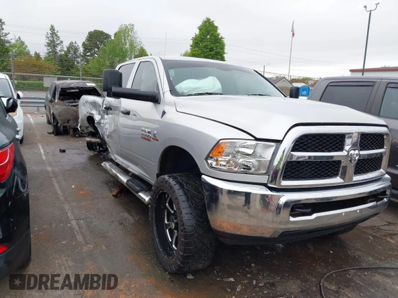 2017 Ram 2500 Tradesman z VIN 3C6UR5CL3HG529578, wystawiony jako IAAI lot #41992645 z przebiegiem 144 117 mil mil oraz . Historia ofert i sprzedaży dostępna na DreamBid. Obrazek 1.