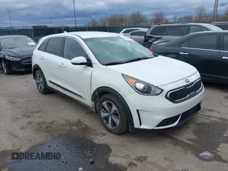 2017 Kia Niro LX with VIN KNDCB3LC0H5060051, listed as a IAAI auction lot 42032087 with 167,854 mi miles. Bid and sale history available at carsss.com. Image 1.
