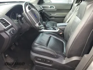 2013 Ford Explorer XLT z VIN 1FM5K7D80DGA40807, wystawiony jako Copart lot #54357115 z przebiegiem 123 444 mil mil oraz Szkoda całkowita • Salvage title. Historia ofert i sprzedaży dostępna na DreamBid. Obrazek 7.