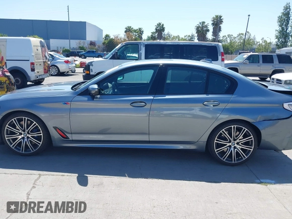 2019 BMW 5 Series 540i with VIN WBAJE5C55KWW11827, listed as a IAAI auction lot 42191127 with 72,113 mi miles and . Bid and sale history available at DreamBid. Image 14.