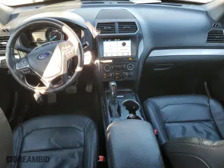 2017 Ford Explorer XLT with VIN 1FM5K8D81HGC53017, listed as a Copart auction lot 43862175 with 210,363 mi miles and Salvage Title. Bid and sale history available at carsss.com. Image 8.