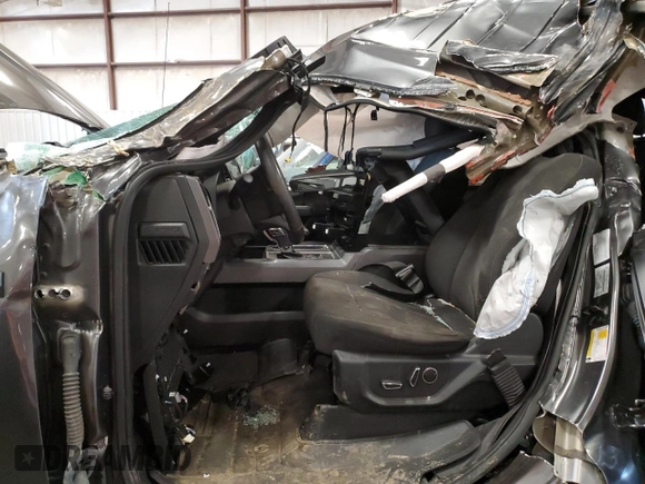 2017 Ford F-150 XL с VIN 1FTFW1EF5HFC07617, выставлен на аукционе Copart как лот 48887335 с пробегом Не указан миль и Чистый • Clean title. История ставок и продаж доступна на DreamBid. Изображение 7.