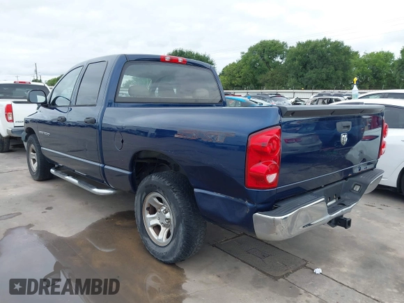 2007 Dodge 1500 ST z VIN 1D7HA18K57J562577, wystawiony jako IAAI lot #42355951 z przebiegiem 190 791 mil mil oraz . Historia ofert i sprzedaży dostępna na DreamBid. Obrazek 3.