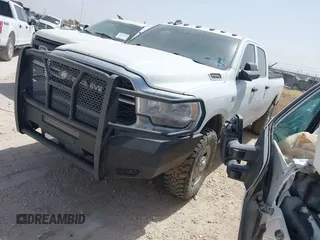 2022 Ram 2500 Tradesman with VIN 3C6UR5HJ1NG337904, listed as a IAAI auction lot 41930359 with 117,526 mi miles and . Bid and sale history available at DreamBid. Image 17.