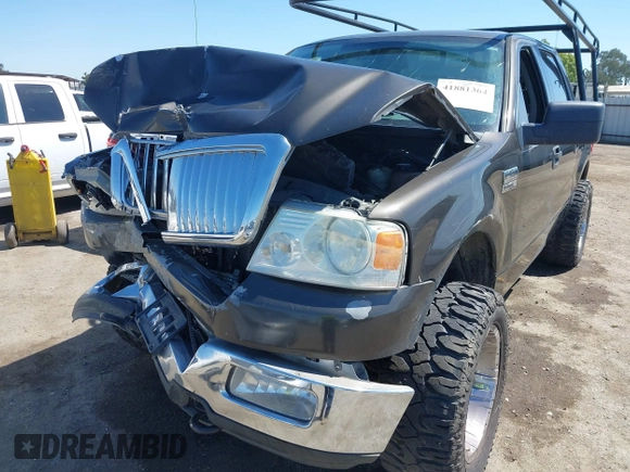 2005 Ford F-150 XLT with VIN 1FTPW14595FB23003, listed as a IAAI auction lot 41881364 with 228,464 mi miles. Bid and sale history available at carsss.com. Image 17.
