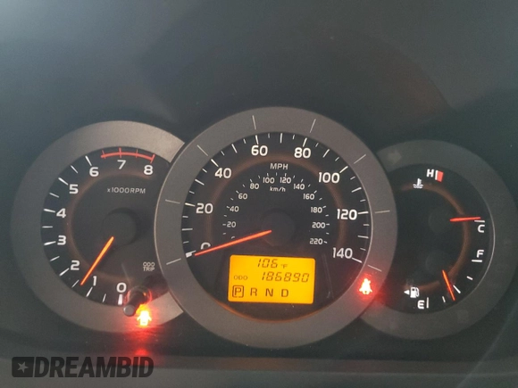 2010 Toyota RAV4 z VIN JTMZF4DVXA5031361, wystawiony jako Copart lot #65042765 z przebiegiem 186 890 mil mil oraz Czysty tytuł • Clean title. Historia ofert i sprzedaży dostępna na DreamBid. Obrazek 9.