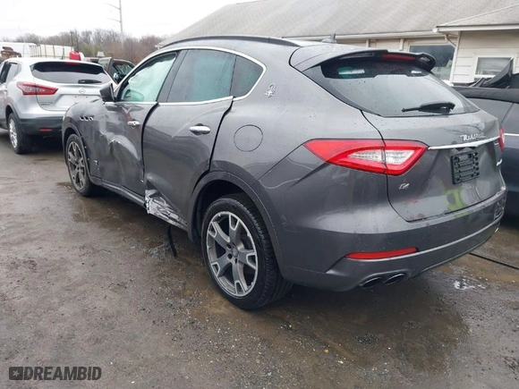 2017 Maserati Levante with VIN ZN661XUS7HX251563, listed as a IAAI auction lot 41500914 with 1 mi miles. Bid and sale history available at carsss.com. Image 3.