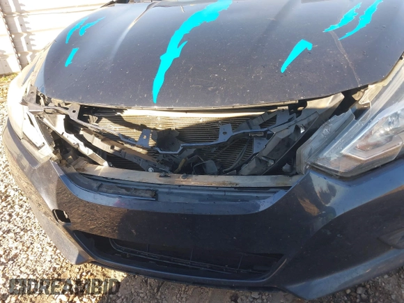 2016 Nissan Altima S with VIN 1N4AL3AP0GC213750, listed as a IAAI auction lot 41675025 with 131,679 mi miles and . Bid and sale history available at carsss.com. Image 6.