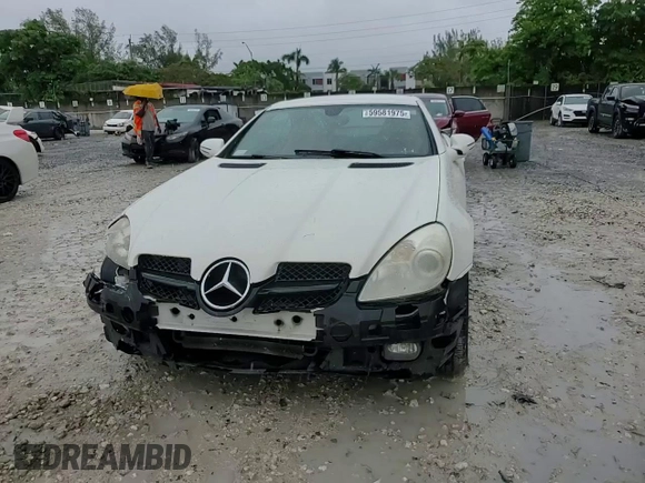 2009 Mercedes-Benz SLK 280 with VIN WDBWK54F99F192642, listed as a Copart auction lot 59581975 with 130,218 mi miles and Salvage title. Bid and sale history available at DreamBid. Image 13.
