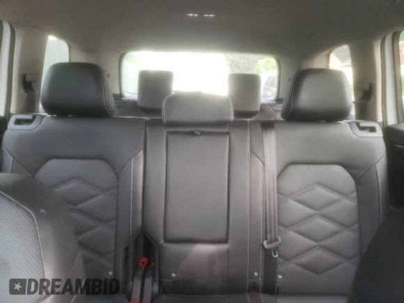 2024 Volkswagen Atlas SE with VIN 1V2DR2CA0RC609512, listed as a Copart auction lot 60120025 with 16,732 mi miles and Salvage title. Bid and sale history available at DreamBid. Image 10.