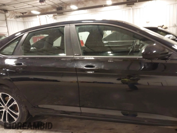 2024 Volkswagen Jetta Sport with VIN 3VWBM7BU6RM023862, listed as a IAAI auction lot 41965583 with 30,061 mi miles and . Bid and sale history available at DreamBid. Image 14.