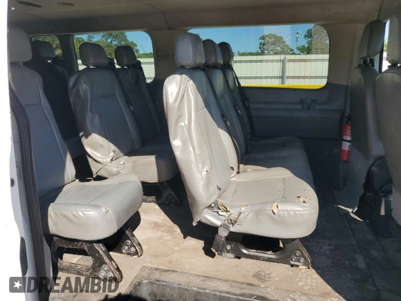 2016 Ford Transit XL z VIN 1FBZX2YM0GKB50084, wystawiony jako Copart lot #49362855 z przebiegiem Nie podano mil oraz Szkoda całkowita • Salvage title. Historia ofert i sprzedaży dostępna na DreamBid. Obrazek 11.