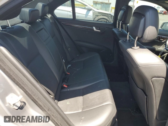 2014 Mercedes-Benz C 350 Sport с VIN WDDGF5HB3EA946049, выставлен на аукционе Copart как лот 64132535 с пробегом 122 937 миль миль и Списание • Salvage title. История ставок и продаж доступна на DreamBid. Изображение 10.