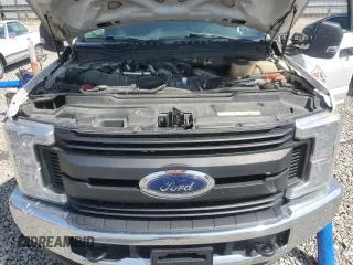2018 Ford Super Duty F-250 SRW XL with VIN 1FT7W2BT6JEC36382, listed as a Copart auction lot 50999365 with 174,298 mi miles and Salvage Title. Bid and sale history available at carsss.com. Image 13.