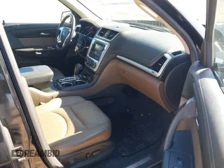 2017 GMC Acadia Limited z VIN 1GKKRSKD6HJ280835, wystawiony jako IAAI lot #41343049 z przebiegiem 104 167 mil mil oraz . Historia ofert i sprzedaży dostępna na DreamBid. Obrazek 5.