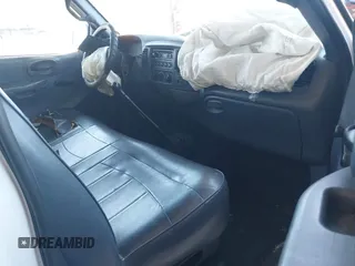 2000 Ford F-150 XL z VIN 1FTZF1724YNA84616, wystawiony jako IAAI lot #41999334 z przebiegiem Nie podano mil oraz . Historia ofert i sprzedaży dostępna na DreamBid. Obrazek 5.