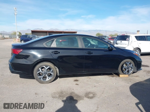 2021 Kia Forte LXS with VIN 3KPF24AD1ME335813, listed as a IAAI auction lot 41062537 with 111,491 mi miles. Bid and sale history available at carsss.com. Image 14.