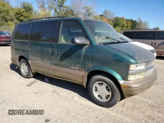 2000 Chevrolet Astro with VIN 1GNEL19W7YB178585, listed as a Copart auction lot 72480374 with 135,773 mi miles and Clean Title. Bid and sale history available at carsss.com. Image 4.