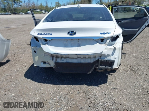 2013 Hyundai Sonata with VIN KMHEC4A46DA094614, listed as a IAAI auction lot 42156478 with 150,931 mi miles and . Bid and sale history available at carsss.com. Image 6.